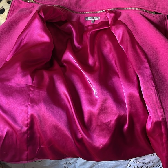 Jennifer Lopez pink jackets - Picture 8 of 12